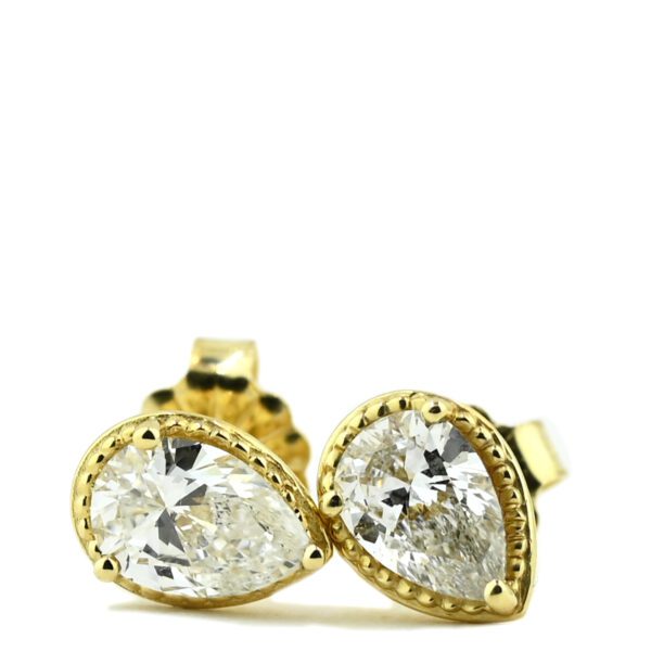 petals-yellow-gold-pear-shaped-diamond-stud-earrings